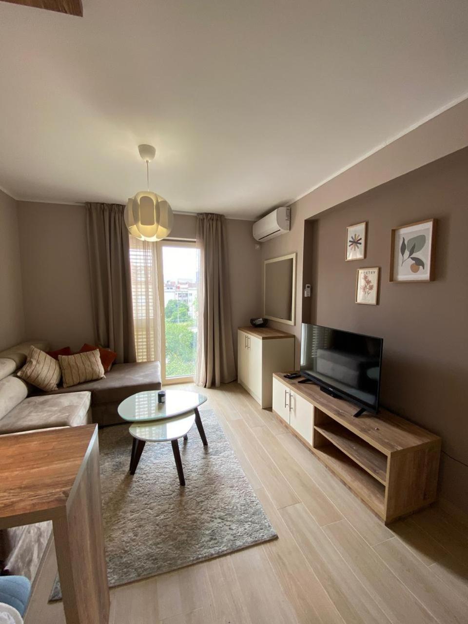 Apartman Tara ติวัต ภายนอก รูปภาพ